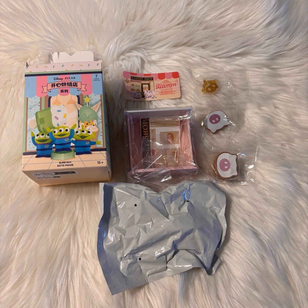 Disney Pixar Bakery Shop Blind Box - Hamm OPEN BOX